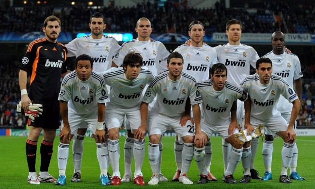 记者：世界杯抽签仪式开始前，大力神杯已经抵达华盛顿（记者：大力神杯已在世界杯抽签仪式前抵达华盛顿）