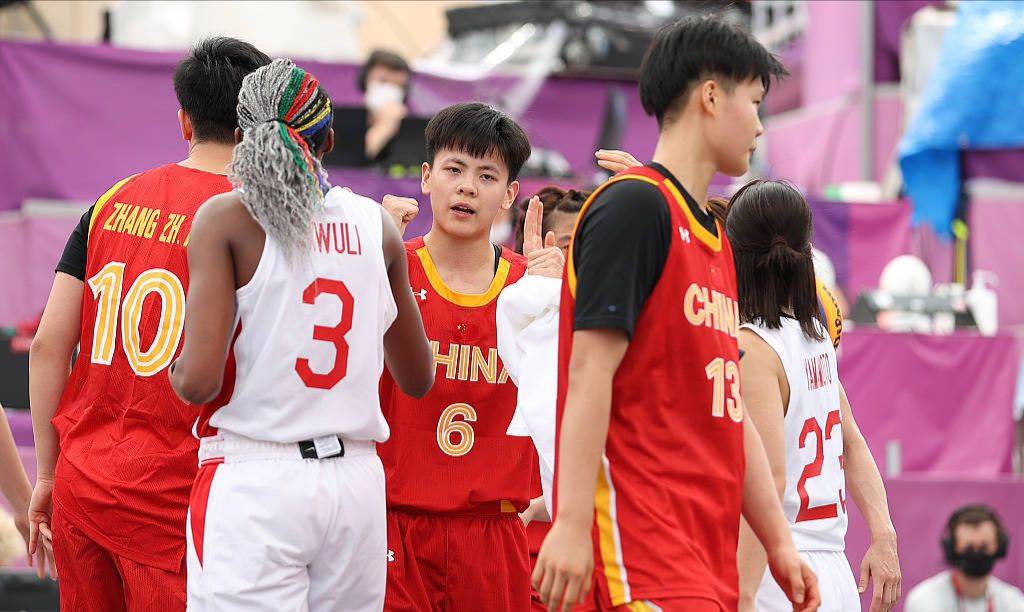 詹姆斯放弃得分上双记录，最后一传助攻八村垒绝杀，湖人险胜猛龙（詹姆斯舍分不追上双，终场妙传八村垒绝杀，湖人险胜猛龙）