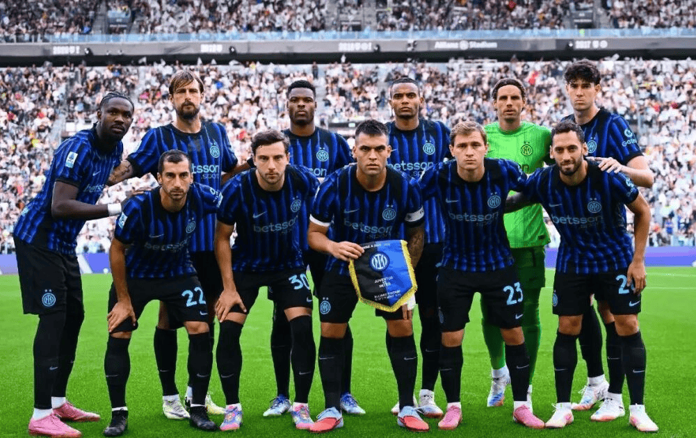 篮球界的十大传奇故事（篮坛十大不朽传奇）