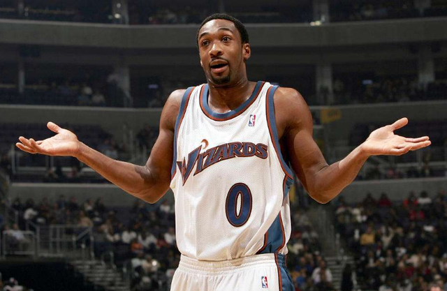 意媒：富勒姆和凯尔特人有意租借小基耶萨（意媒：富勒姆与凯尔特人考虑以租借方式引进小基耶萨）