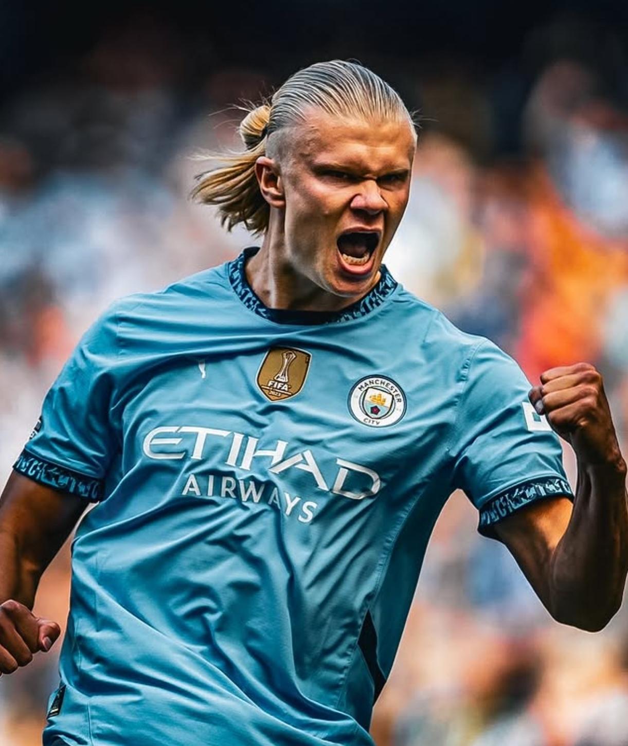 就在今天，12月8日凌晨！中超传来了青岛西海岸、武汉三镇和海港的新消息（12月8日凌晨，中超最新消息：青岛西海岸、武汉三镇与海港传来新动向）