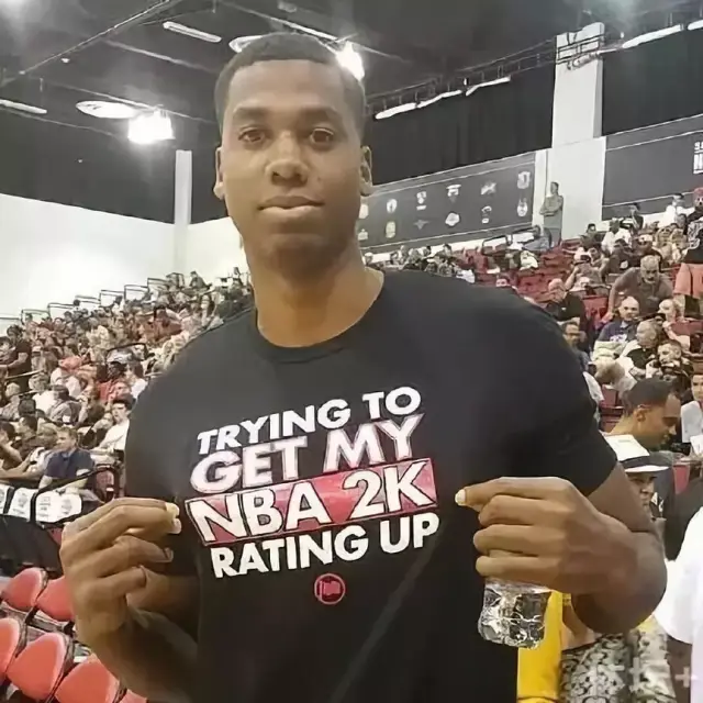 胡特格拉：下半场没有打穿巴萨高位防线；巴萨的球员天赋很高（胡特格拉：下半场未能破解巴萨高位逼抢；巴萨球员天赋出众）