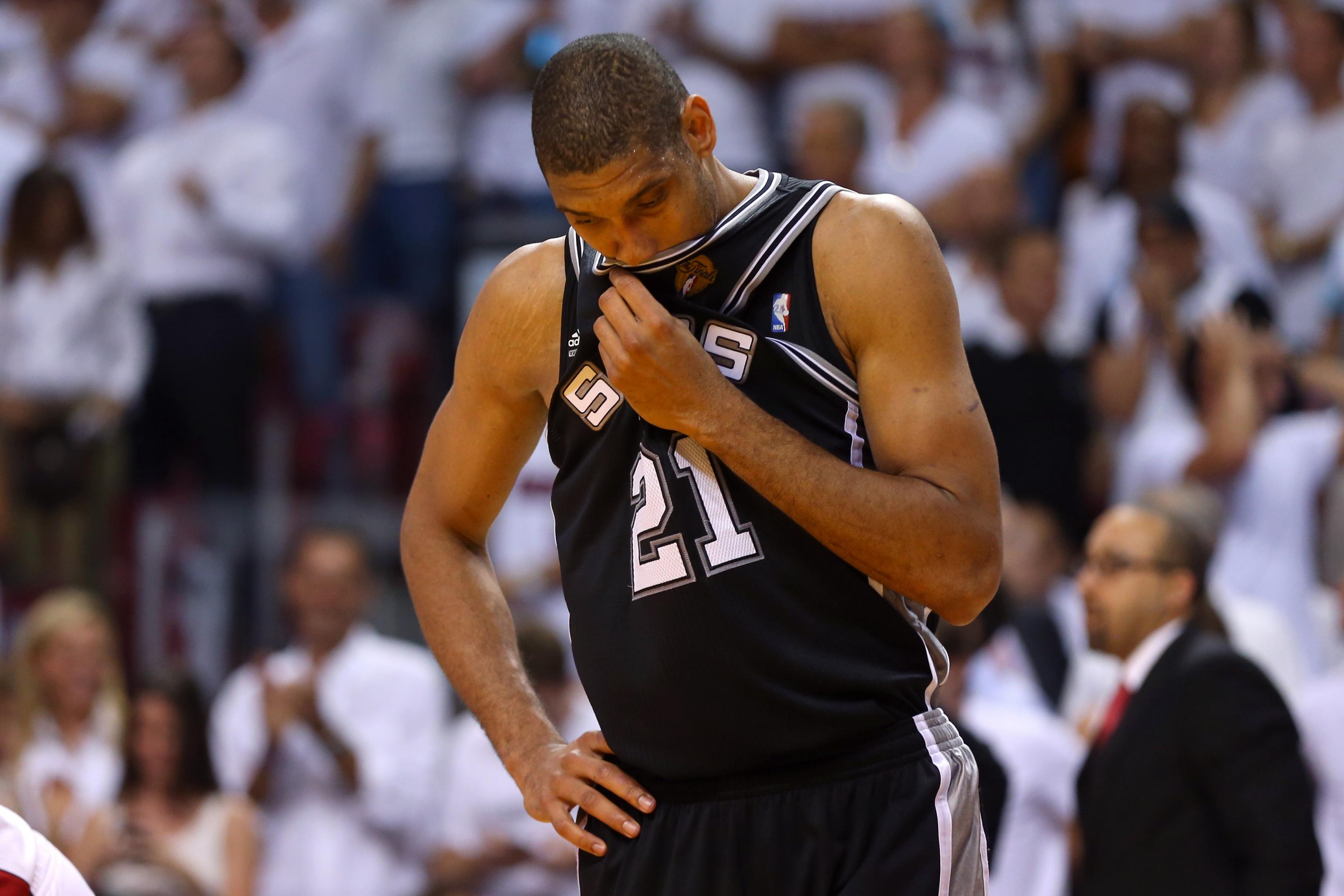 理疗师：DV9的伤和丁丁、卢卡库类似，可能需要3到5个月恢复（理疗师称DV9伤势与德布劳内、卢卡库相似，预计康复期为3至5个月）