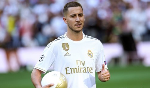 国足重建计划：明年初集结，放弃30岁+老将，蒋圣龙等人成核心（国足开启重塑：明年初集训，30岁以上老将退居二线，蒋圣龙领衔新核心）